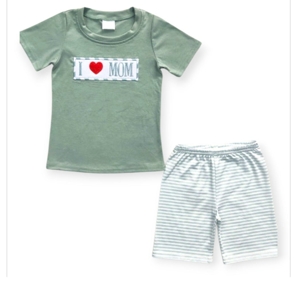 I love mom boys short set