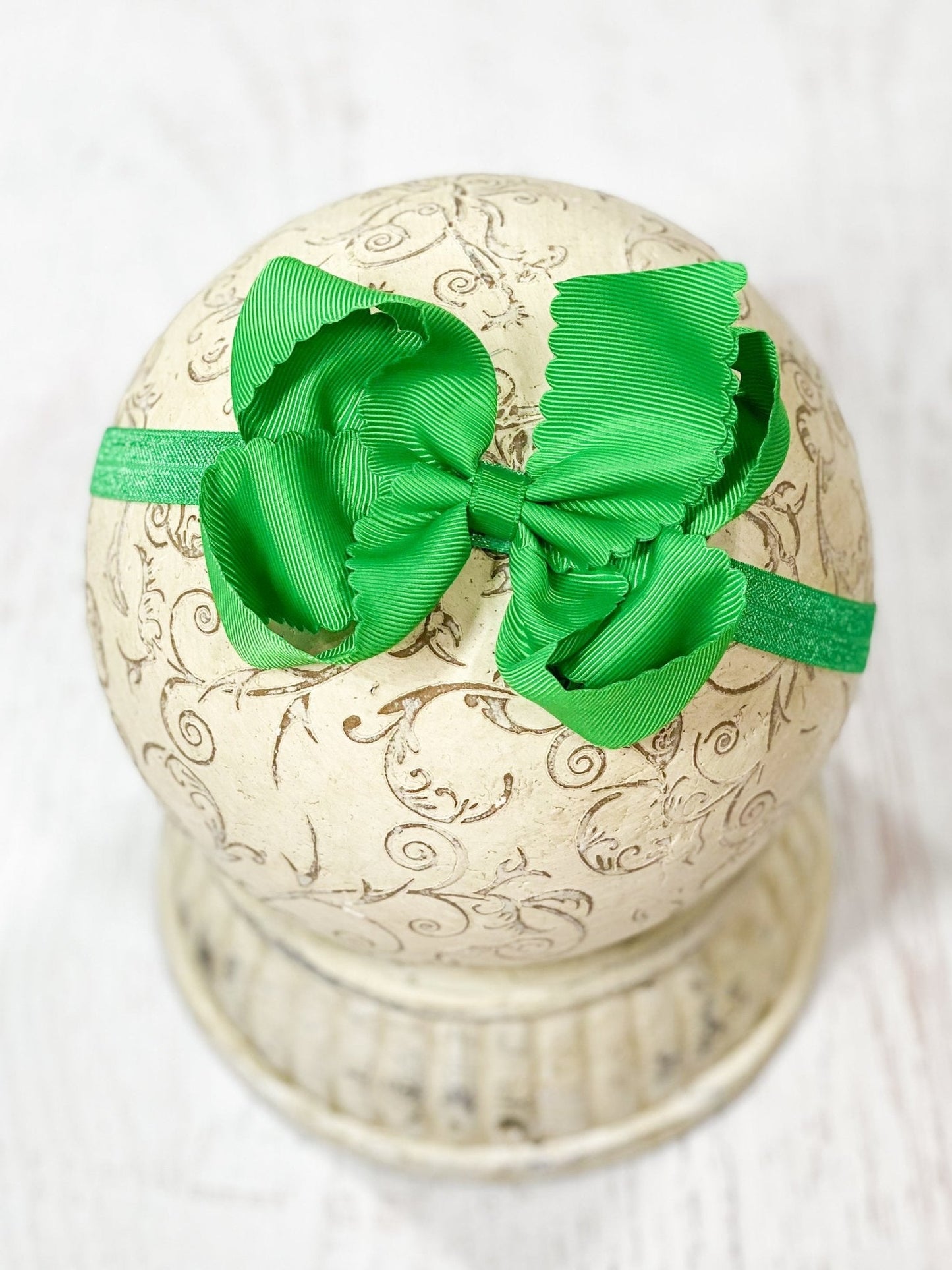 4.5" Classic Scalloped Hair Bow | Clip or Headband