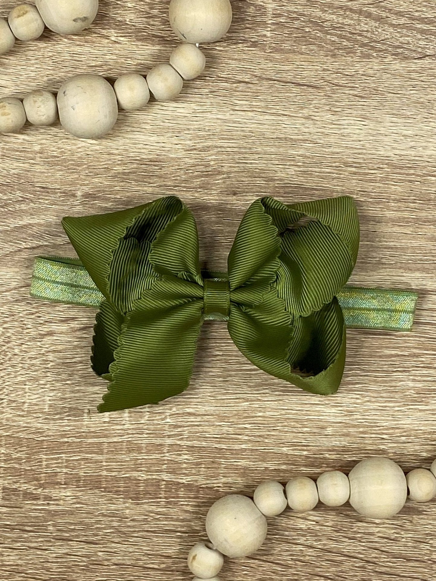 4.5" Classic Scalloped Hair Bow | Clip or Headband