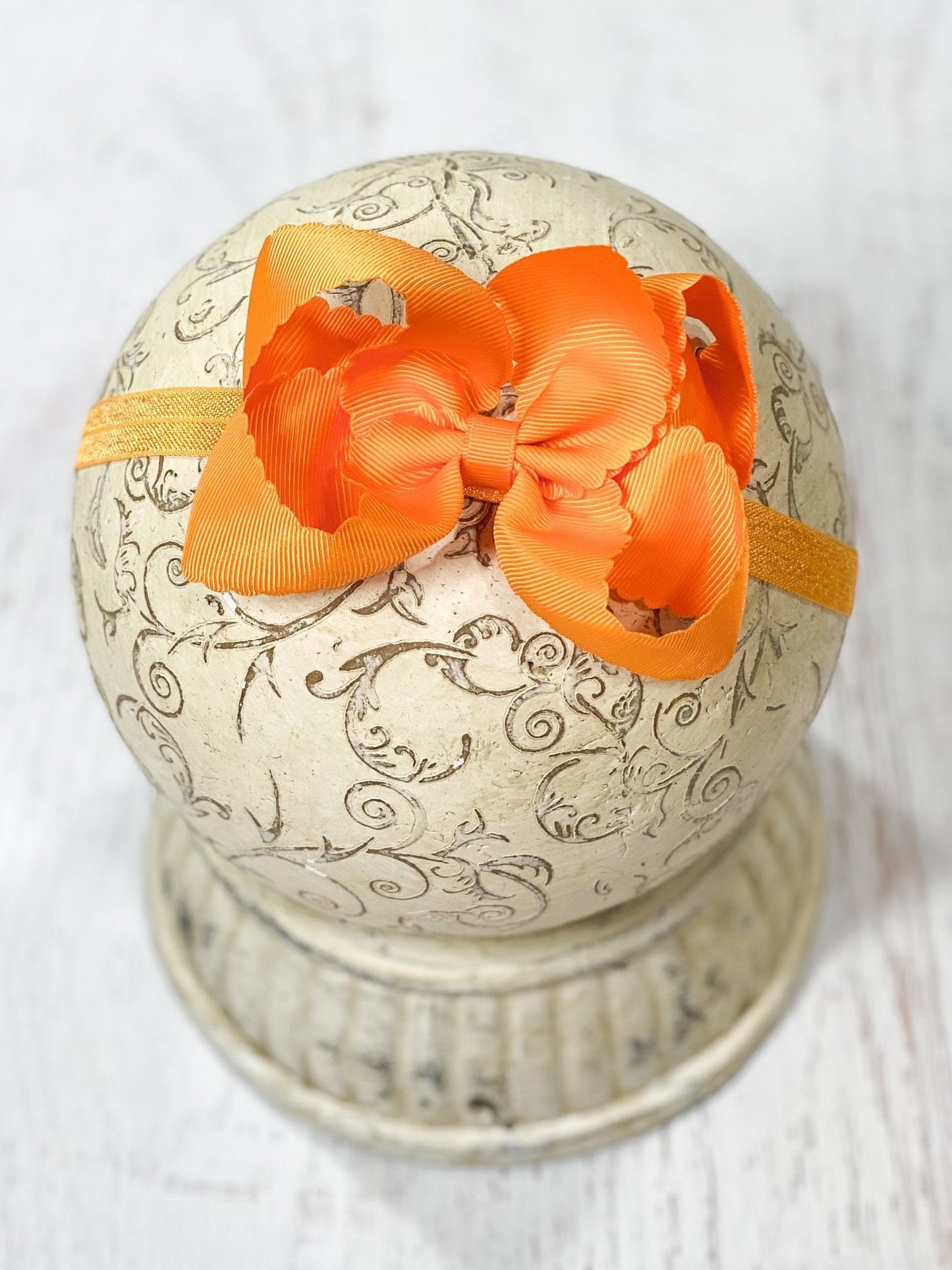 4.5" Classic Scalloped Hair Bow | Clip or Headband