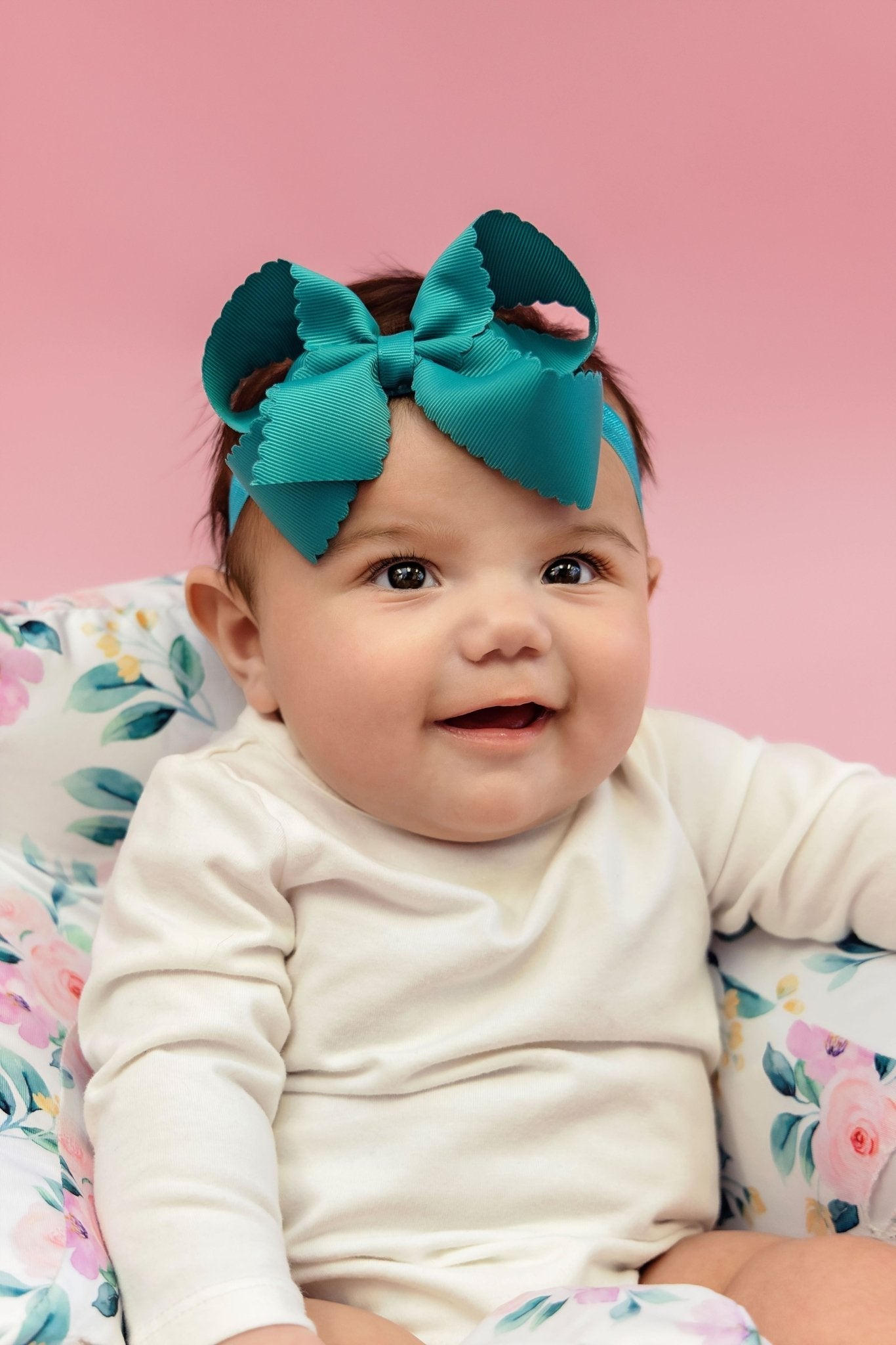 4.5" Classic Scalloped Hair Bow | Clip or Headband