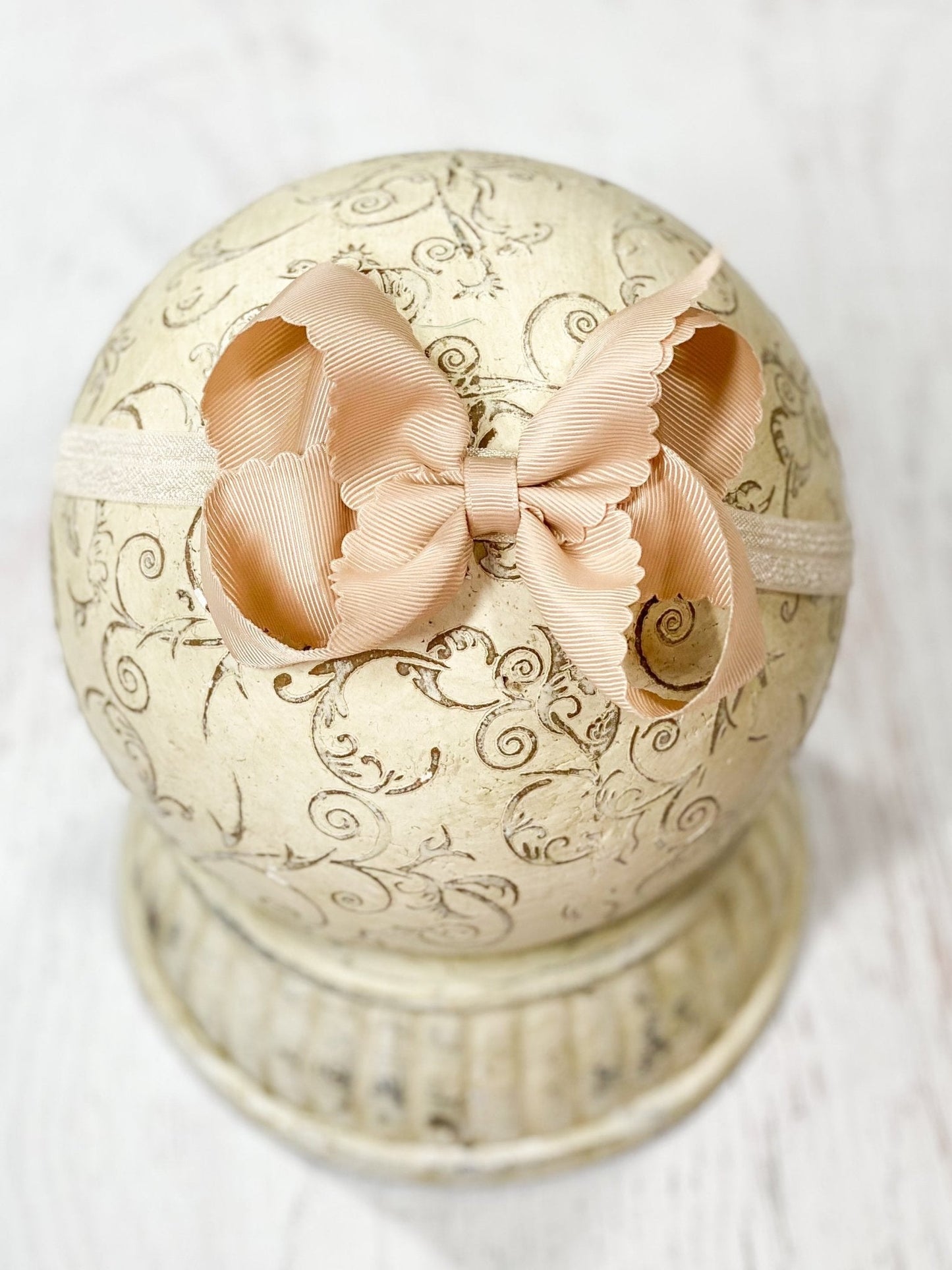 4.5" Classic Scalloped Hair Bow | Clip or Headband