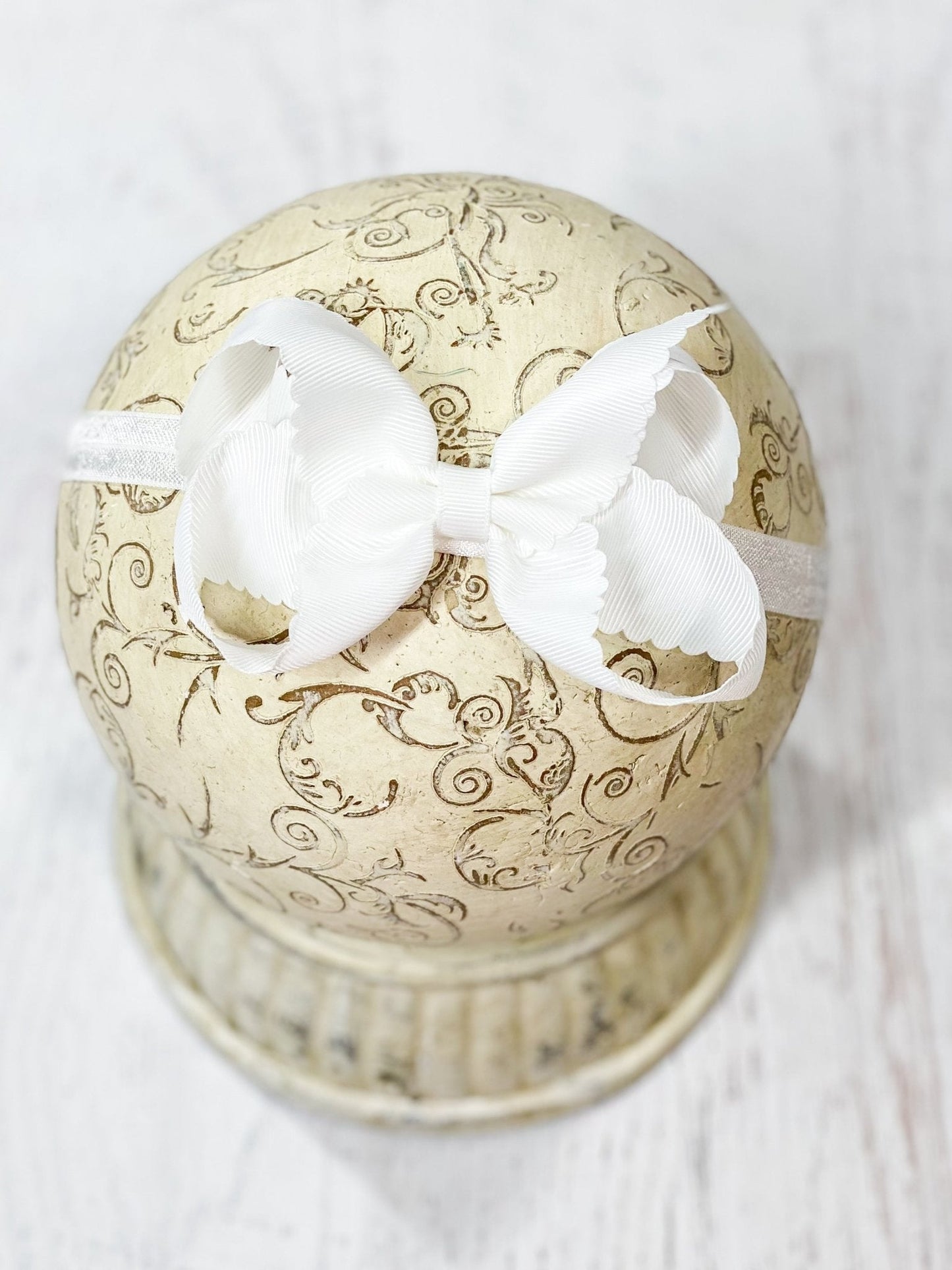 4.5" Classic Scalloped Hair Bow | Clip or Headband