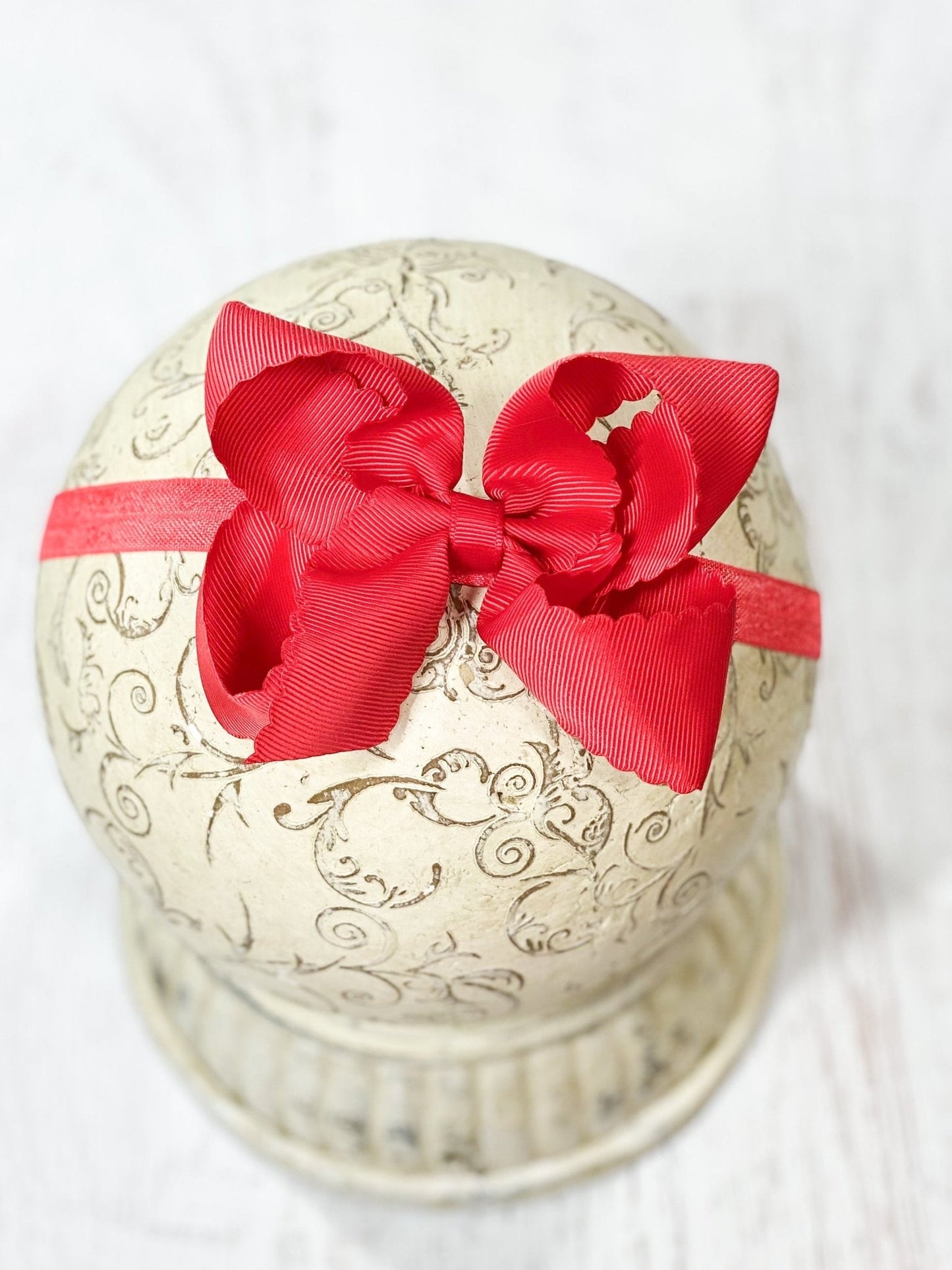 4.5" Classic Scalloped Hair Bow | Clip or Headband