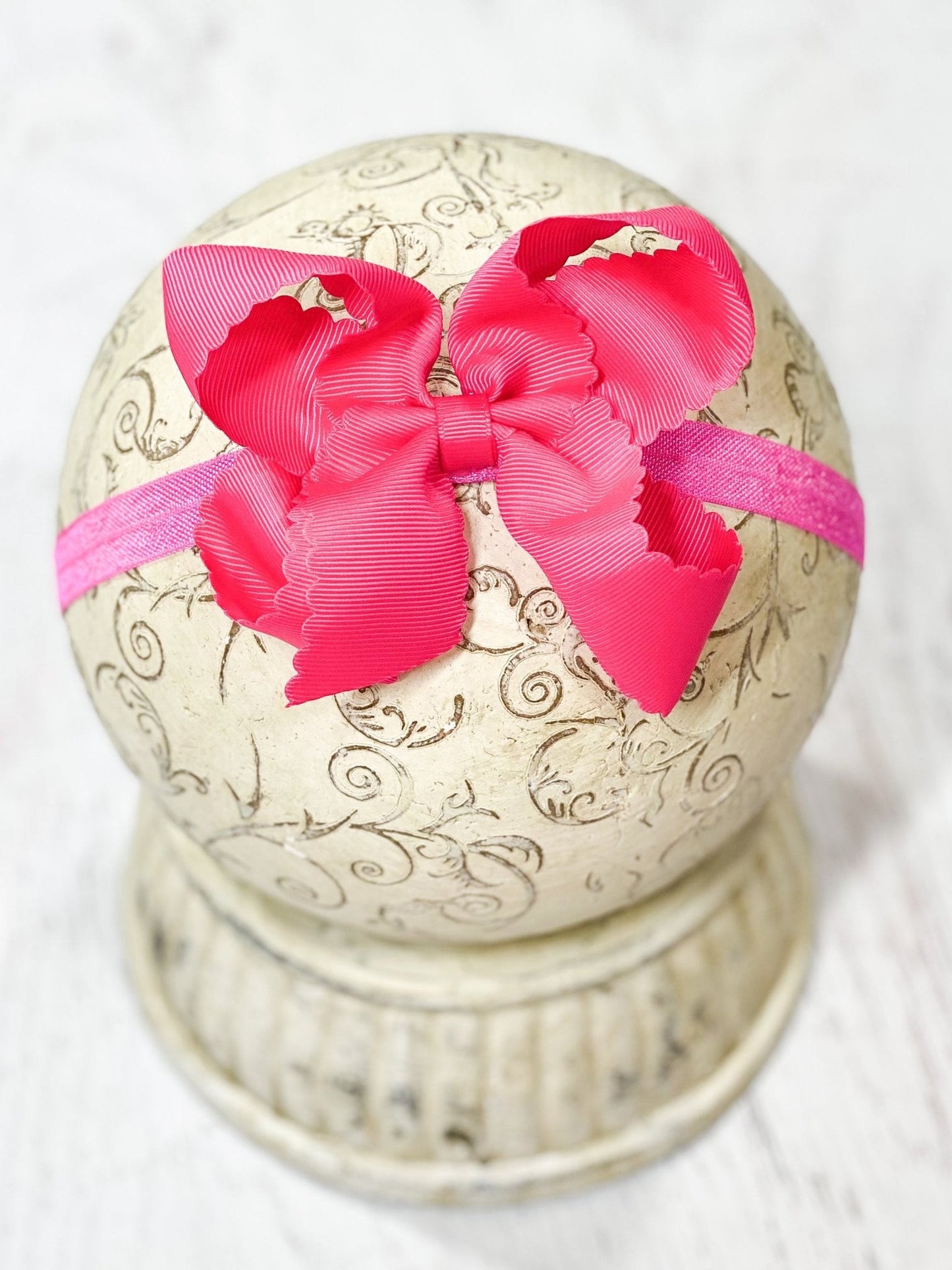 4.5" Classic Scalloped Hair Bow | Clip or Headband