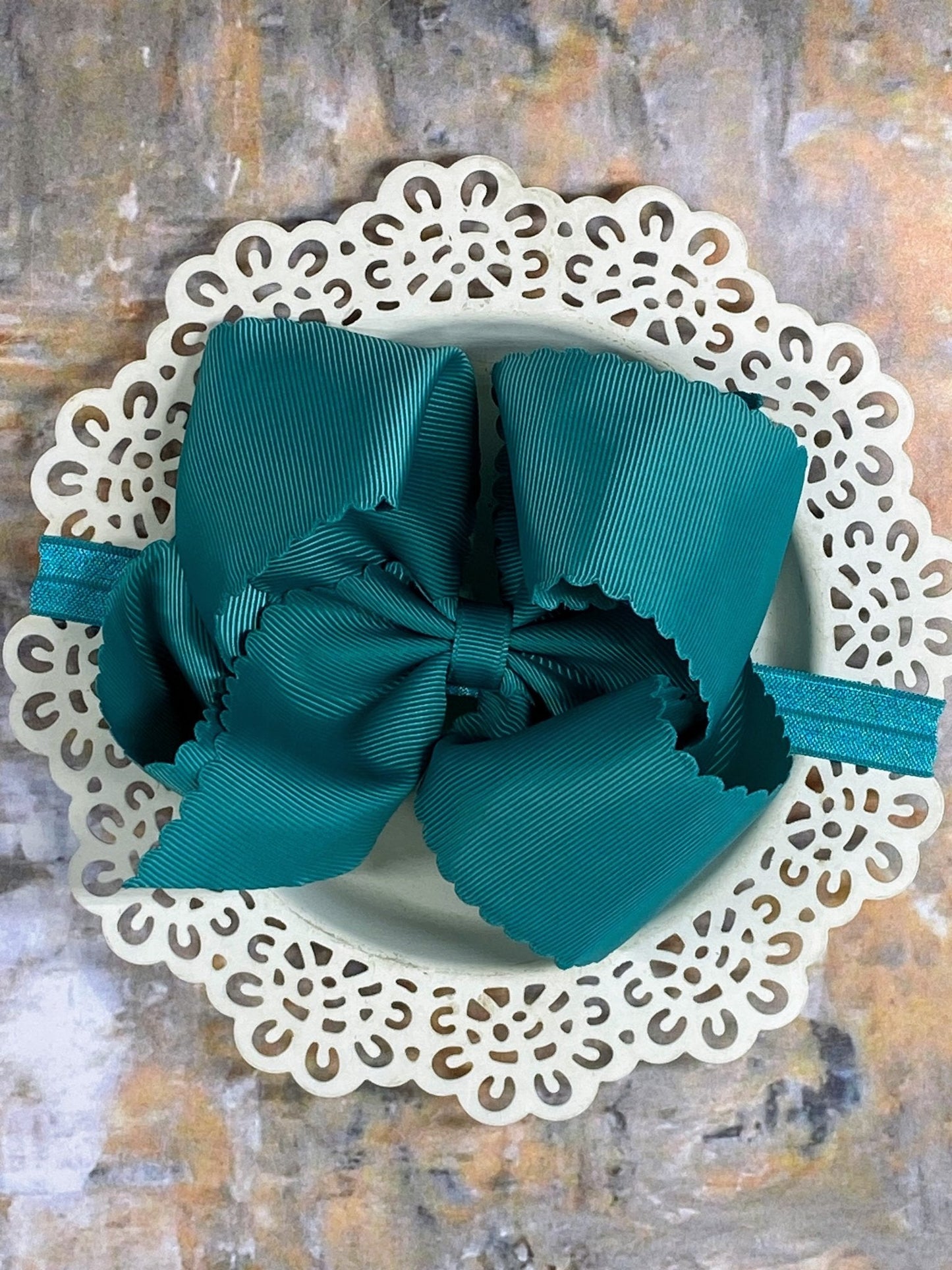 5.5" Oversize Scalloped Hair Bow | Clip or Headband