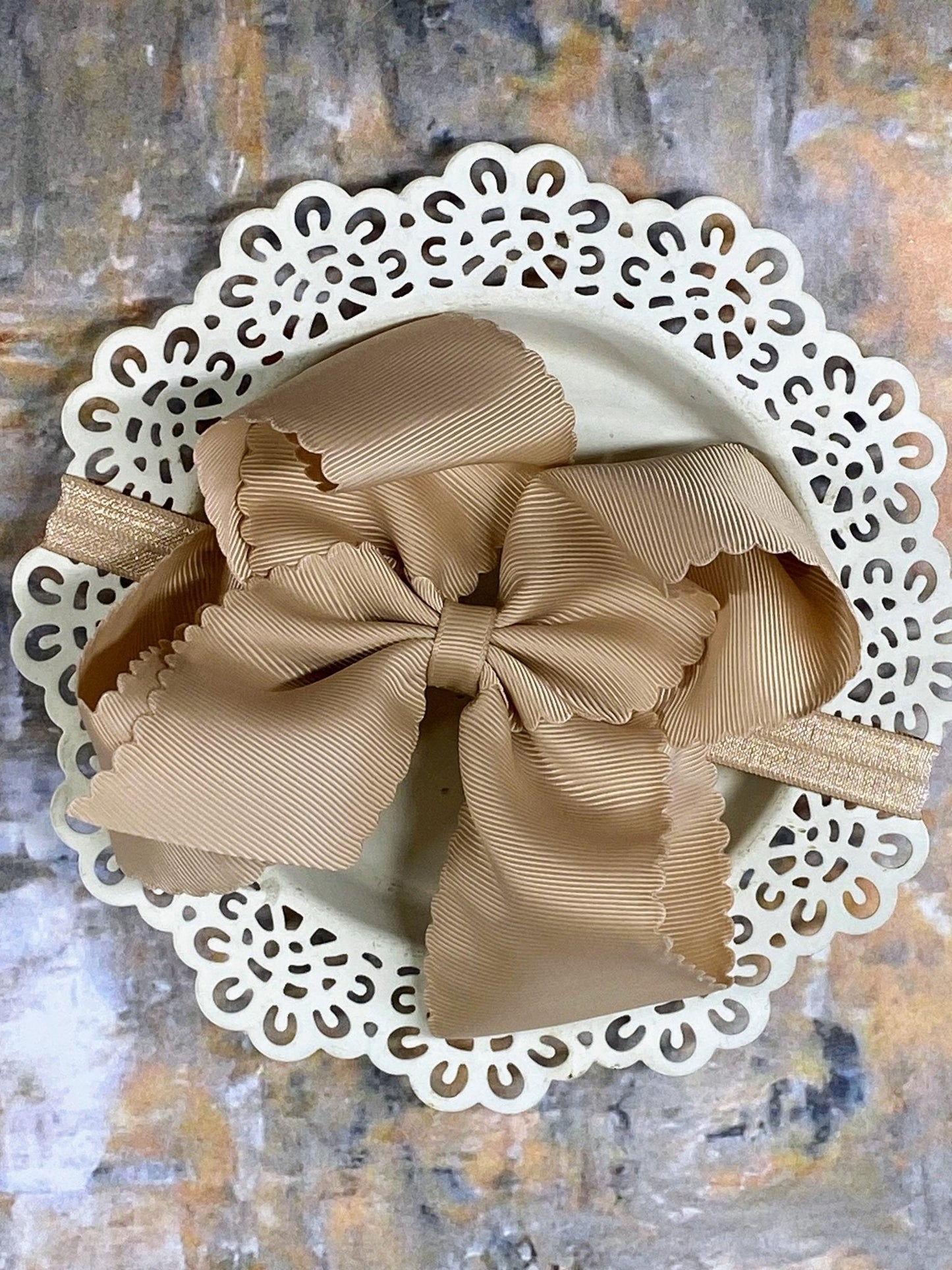 5.5" Oversize Scalloped Hair Bow | Clip or Headband