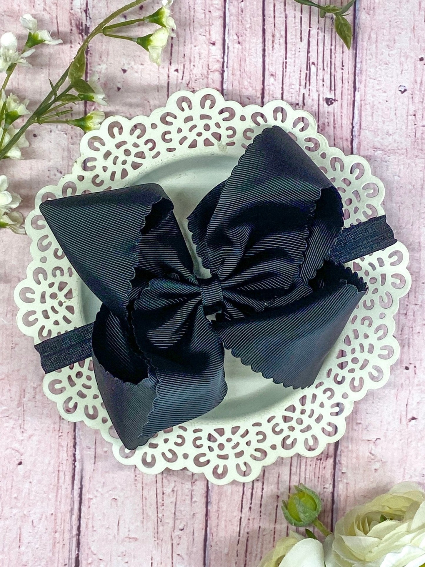 5.5" Oversize Scalloped Hair Bow | Clip or Headband