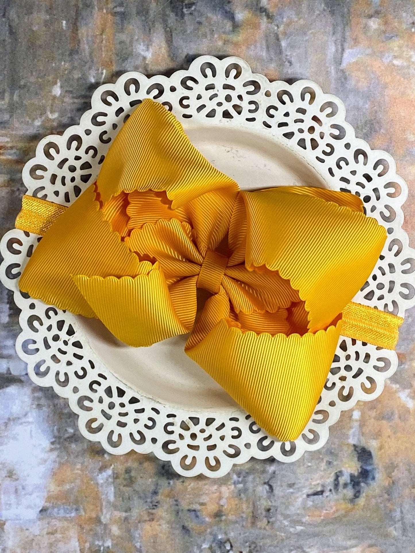 5.5" Oversize Scalloped Hair Bow | Clip or Headband