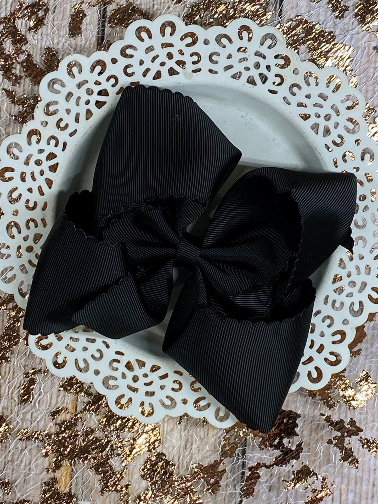 5.5" Oversize Scalloped Hair Bow | Clip or Headband
