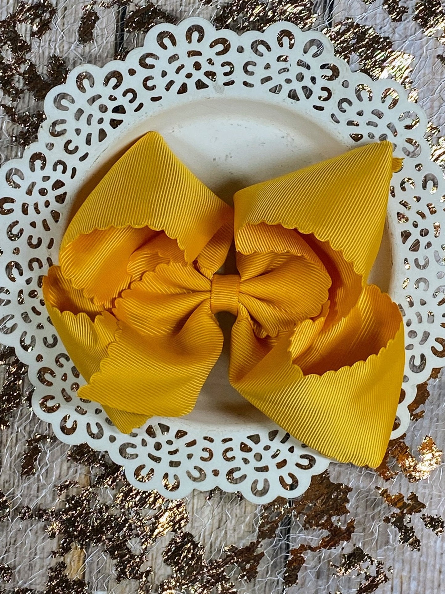 5.5" Oversize Scalloped Hair Bow | Clip or Headband