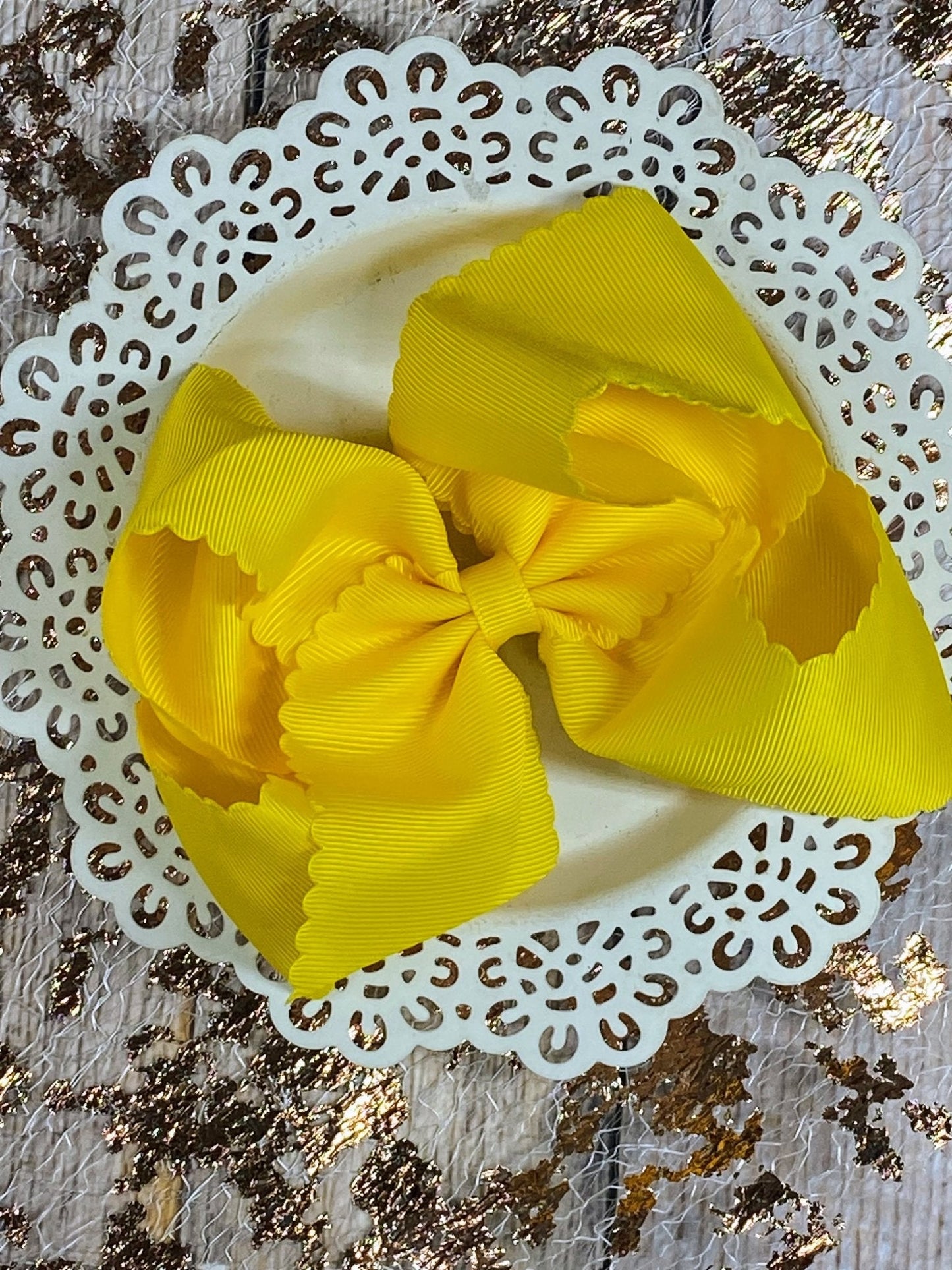 5.5" Oversize Scalloped Hair Bow | Clip or Headband
