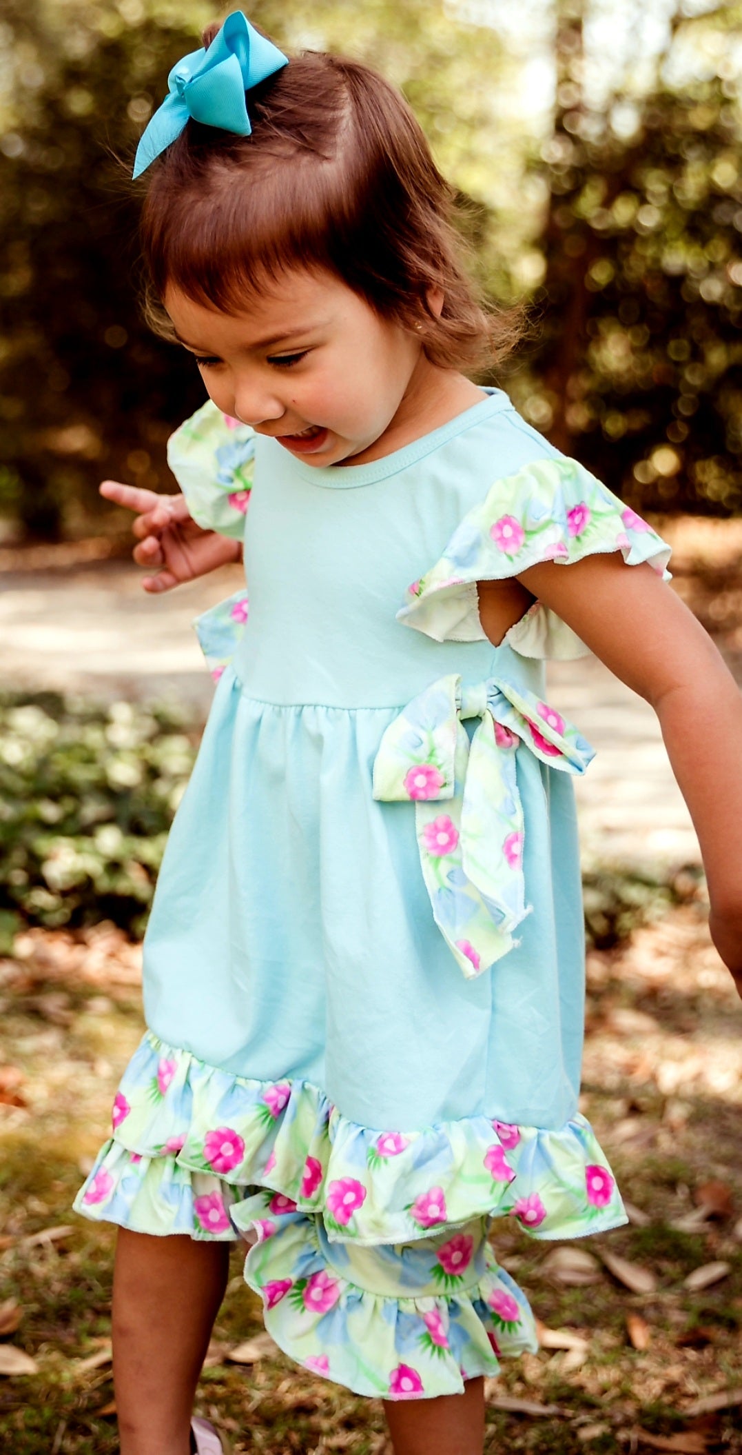 Sweet swing top with bows and ruffle shorties